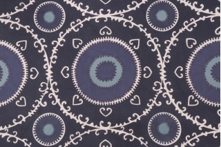 242338  Faye Boucle Black and White - Beacon Hill Fabric