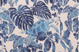 Tommy Bahama Tortuga Bay Printed Polyester Outdoor Fabric in Indigo 
